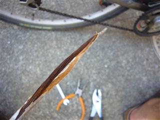 自転車 変速機ワイヤー交換